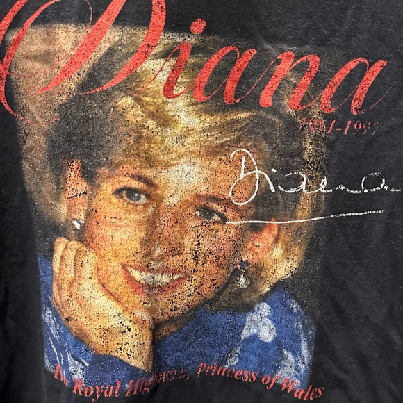 ‼️‼️SOLD‼️‼️ Vintage Princess Diana tee - Picture 2 of 4